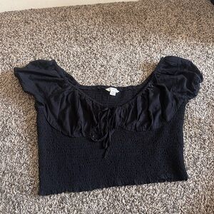 AE Off The Shoulder Smocked Tie Front Crop Size Large